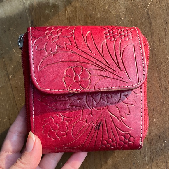 Handbags - Red Tooled Leather Floral Leaders in Leather Wallet and Coin Purse